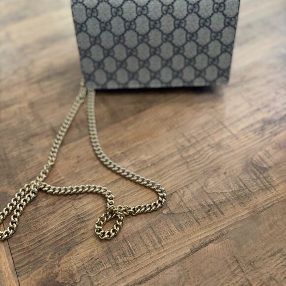 GG Marmont bi-color wallet on chain - Picture 2 of 5